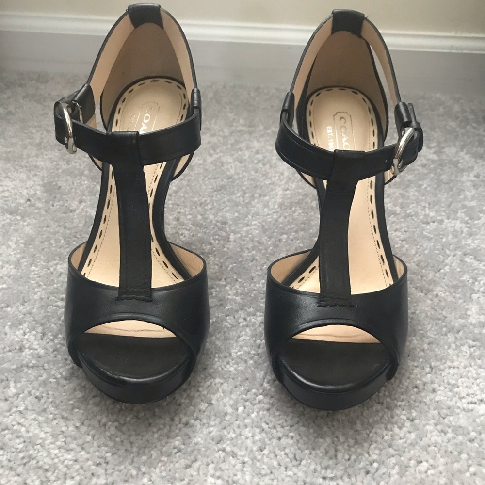 COACH SANDALS